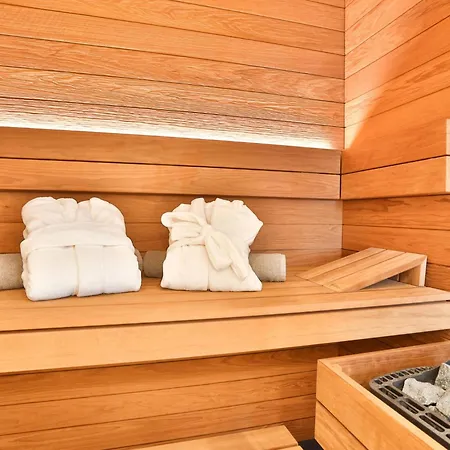 In Mit Grosser Terrasse By Interhome *